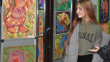 Світ образів Марії Примаченко: виставка учнів художньої школи