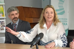 Олег Котеньов