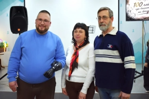 Євген Сєрков і відвідувачі презентації